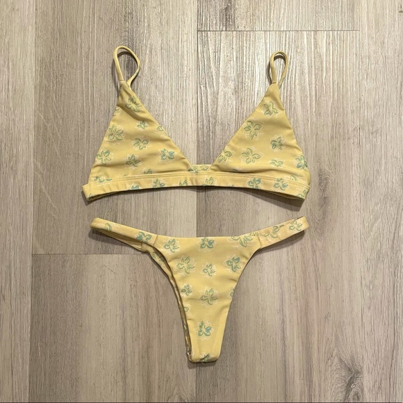 Rhea Bikini Set - Picture 1 of 2